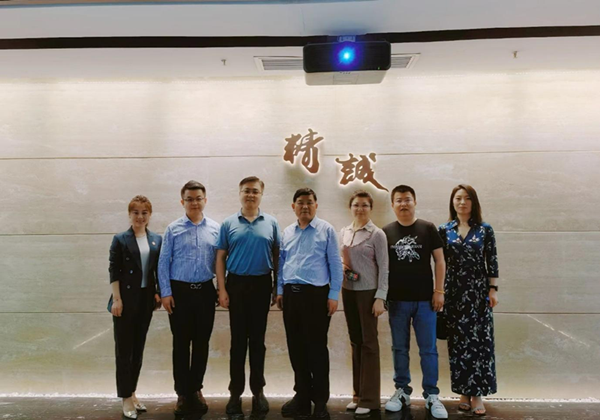 張培合會長一行赴西安看片在线观看文化91看片APP集團有限公司進行文化交流